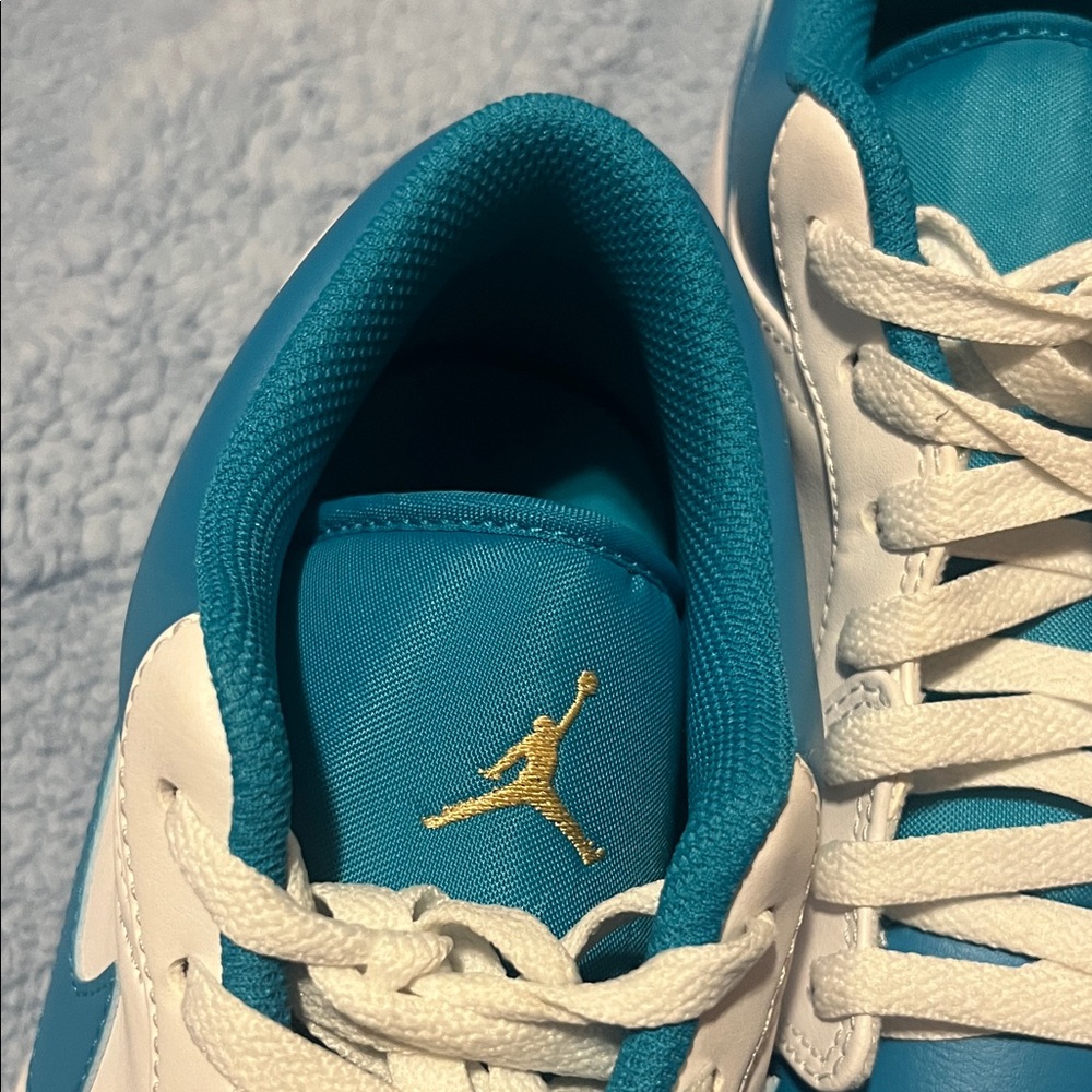 Jordan 1 low - Picture 2 of 5